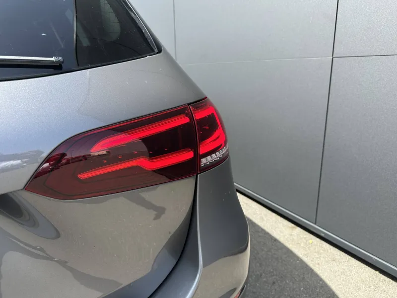 Image secondaire du véhicule 9