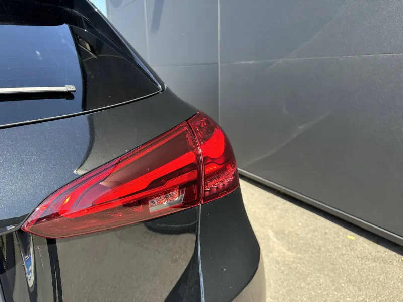 Image secondaire du véhicule 10