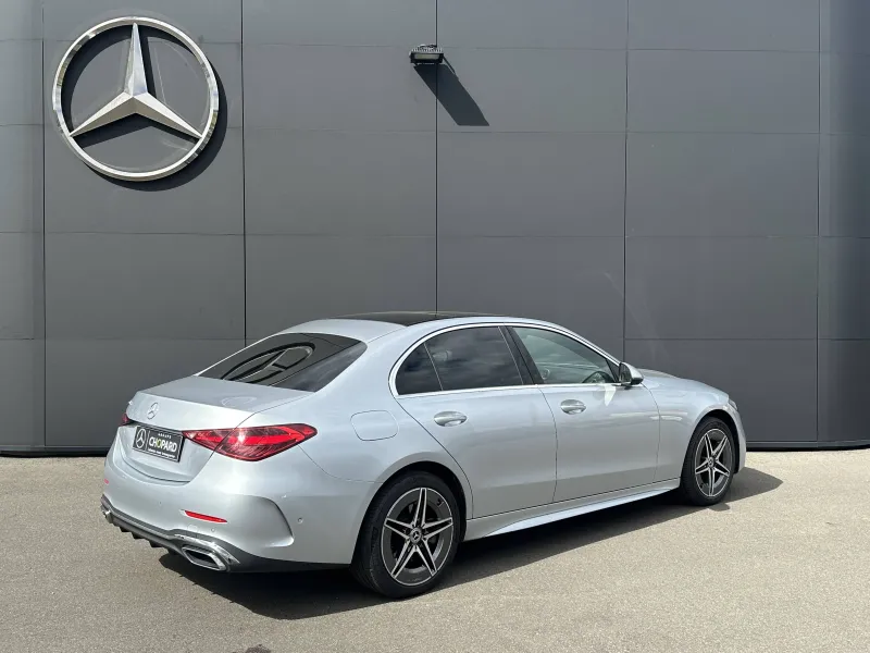 Image secondaire du véhicule 3