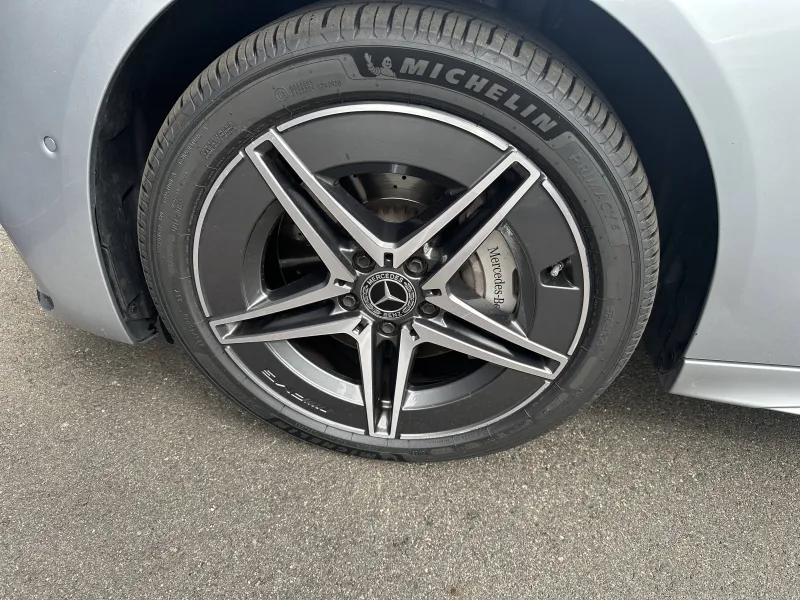 Image secondaire du véhicule 10