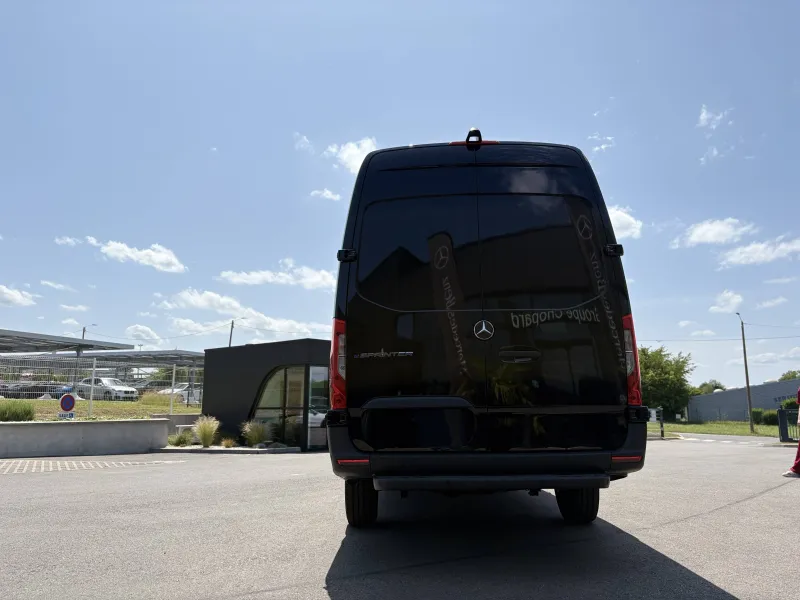 Image secondaire du véhicule 6