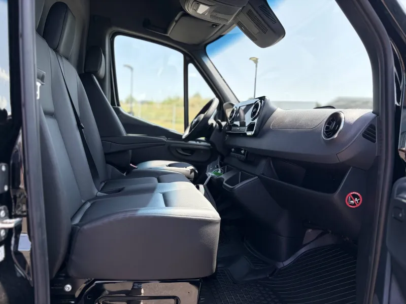 Image secondaire du véhicule 10