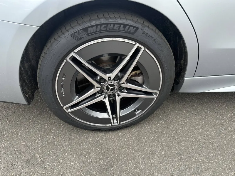 Image secondaire du véhicule 12