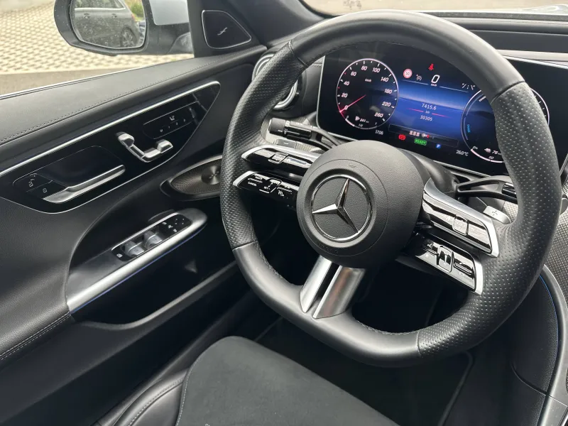 Image secondaire du véhicule 15