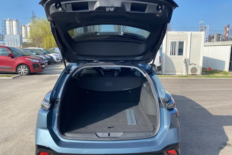 Image secondaire du véhicule 10