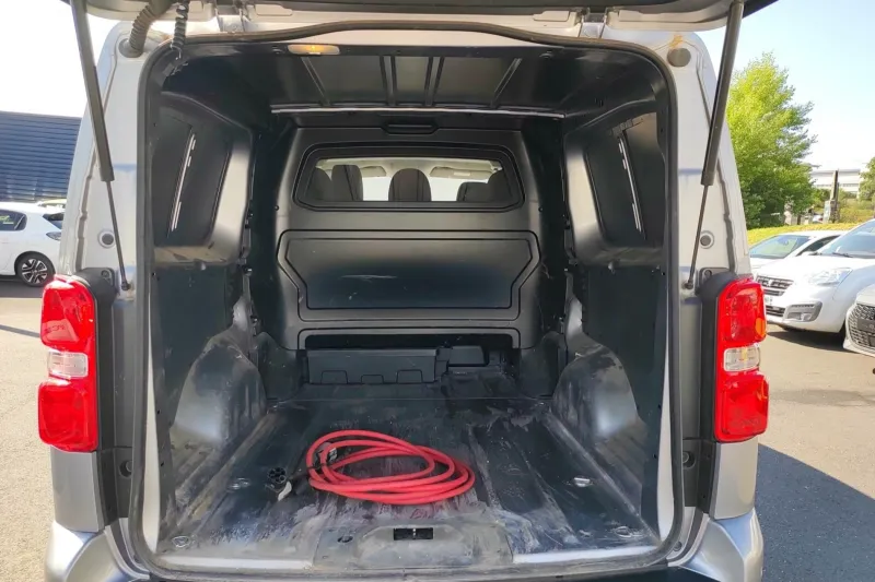 Image secondaire du véhicule 10