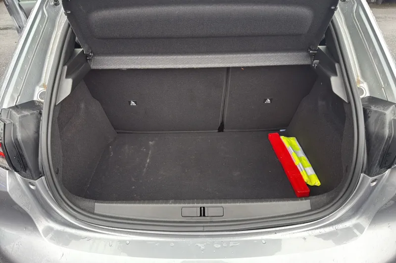 Image secondaire du véhicule 10