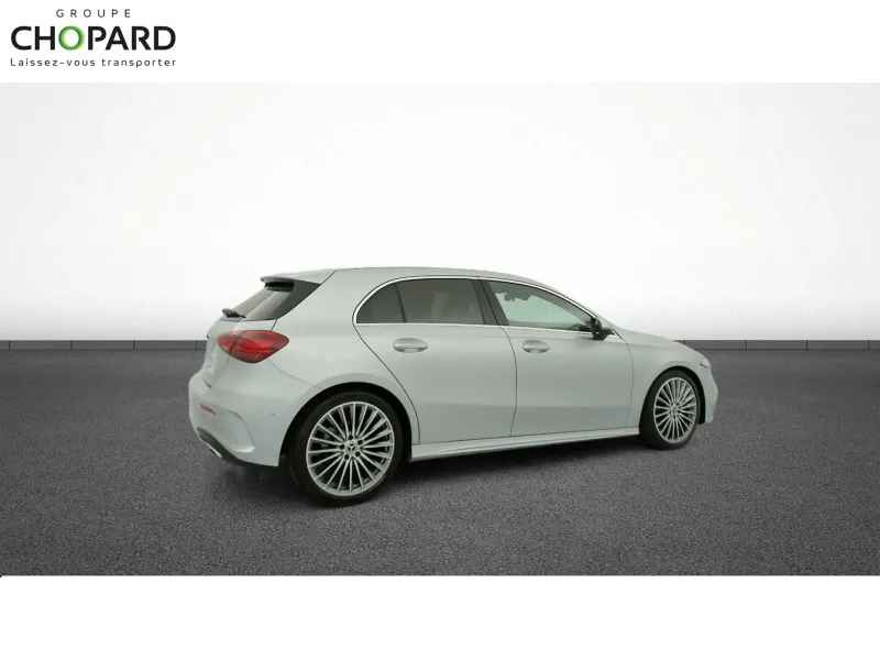 Image secondaire du véhicule 10