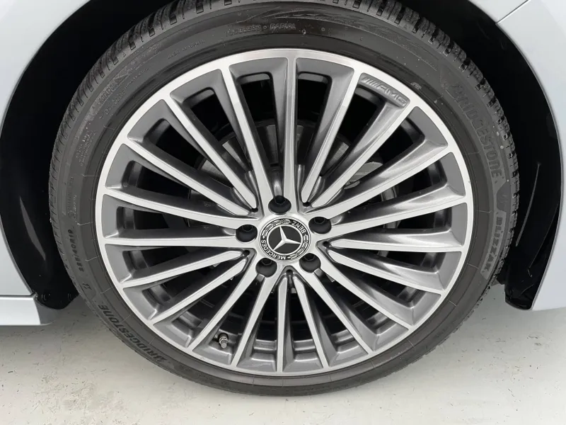 Image secondaire du véhicule 14