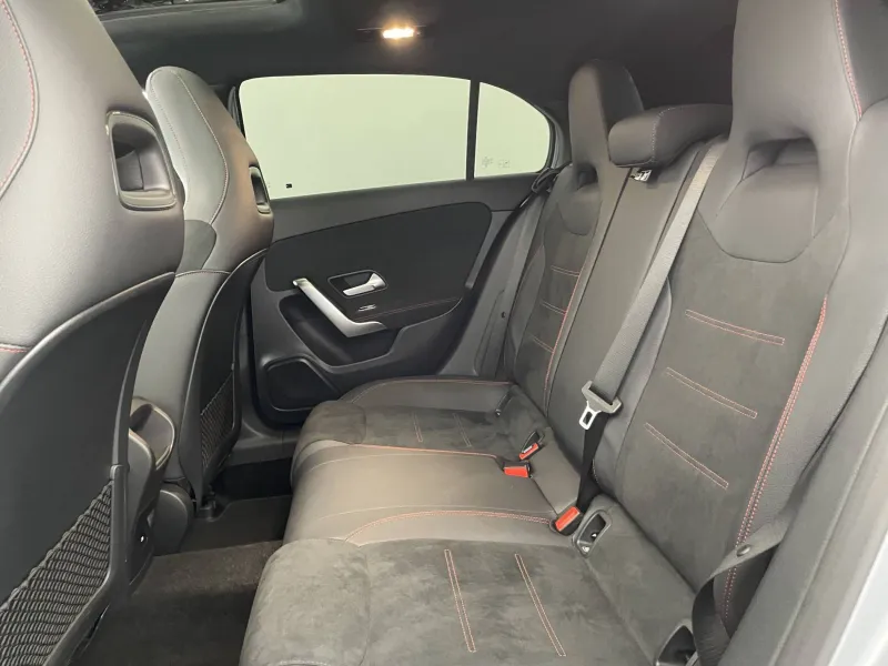 Image secondaire du véhicule 17