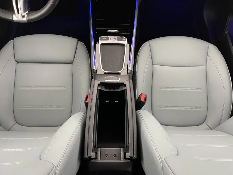 Image secondaire du véhicule 27