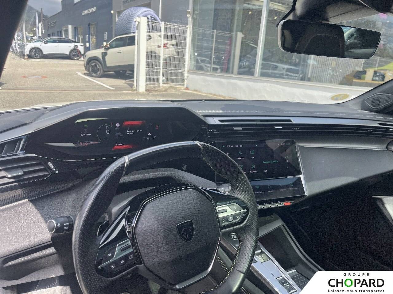 Image secondaire du véhicule 9