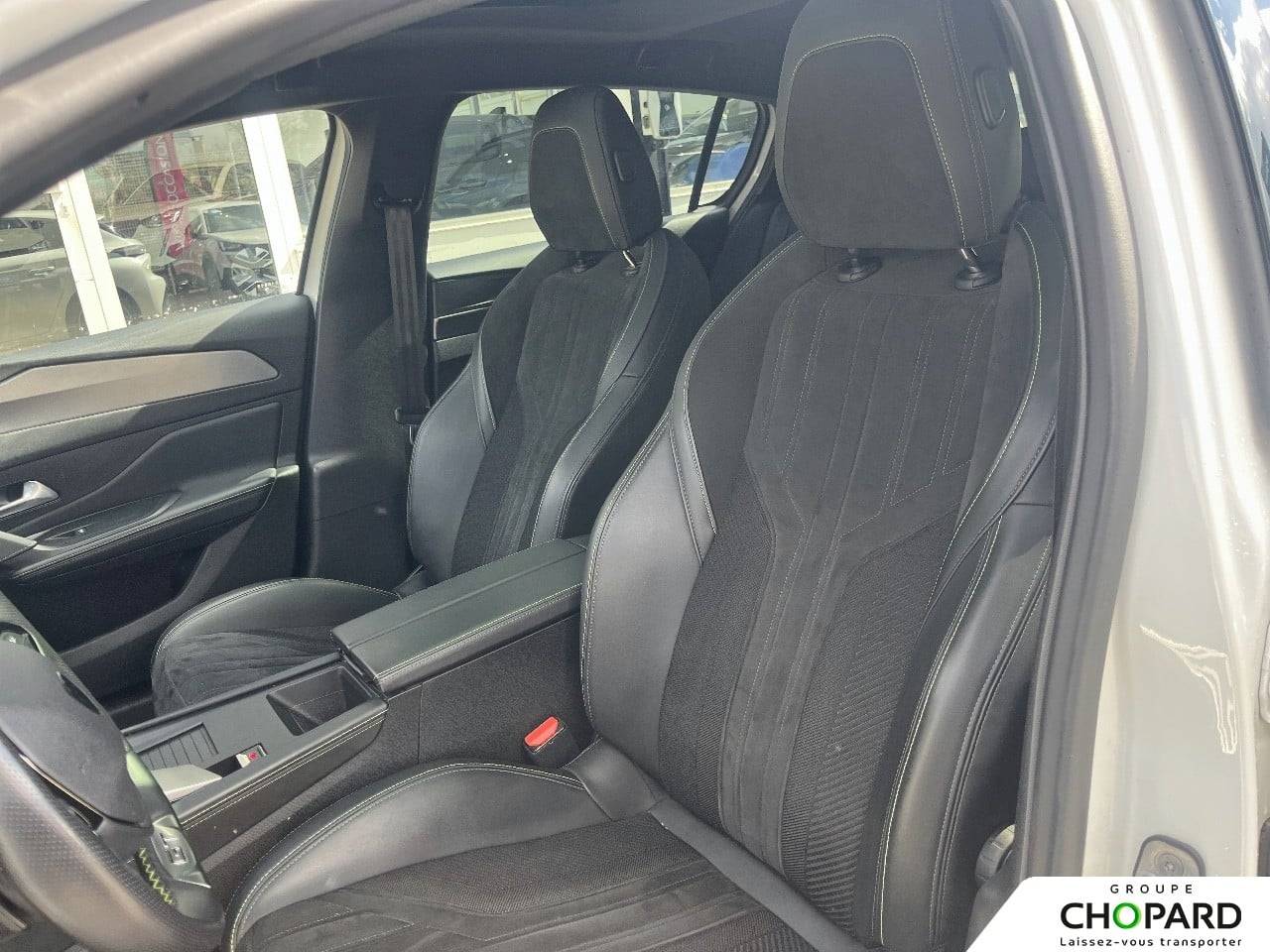 Image secondaire du véhicule 10