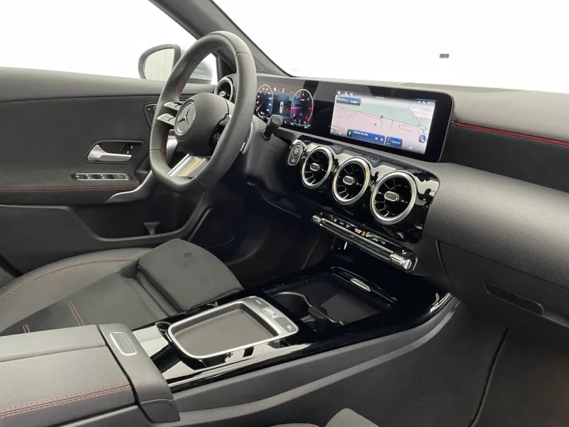 Image secondaire du véhicule 31