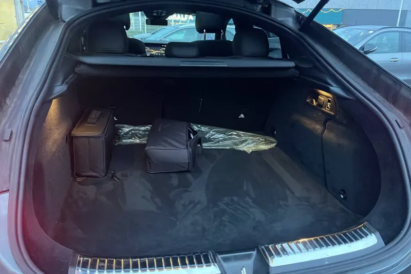 Image secondaire du véhicule 10