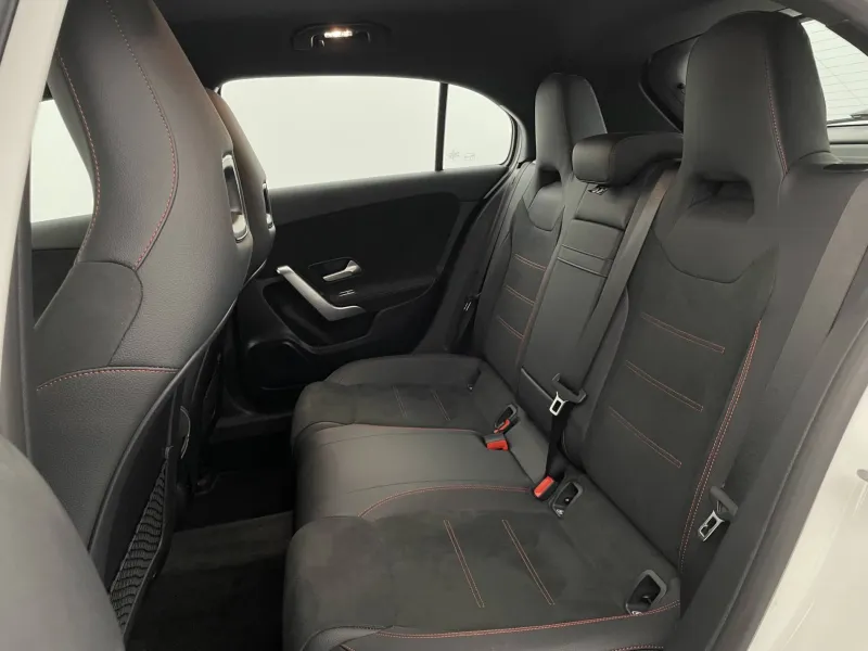 Image secondaire du véhicule 17