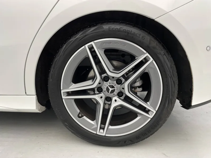 Image secondaire du véhicule 18