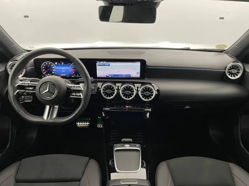 Image secondaire du véhicule 31