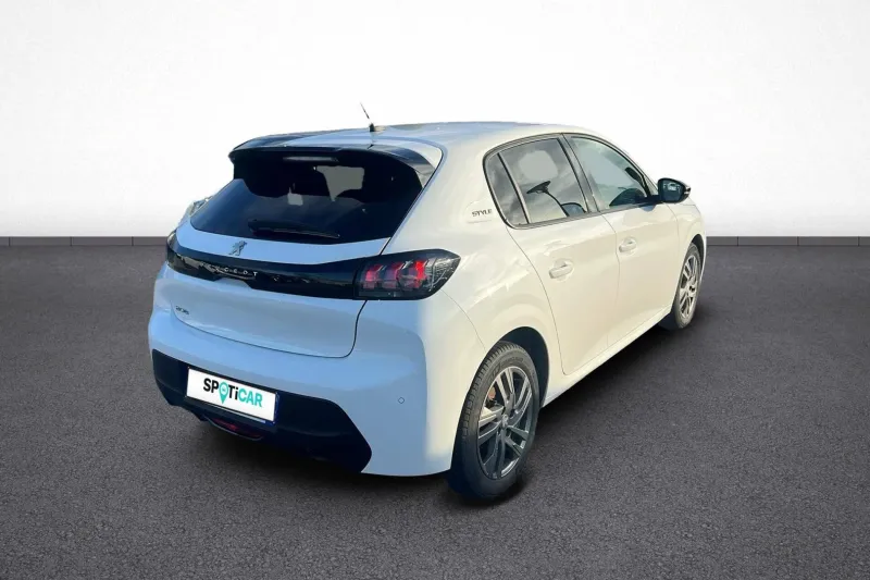 Image secondaire du véhicule 7