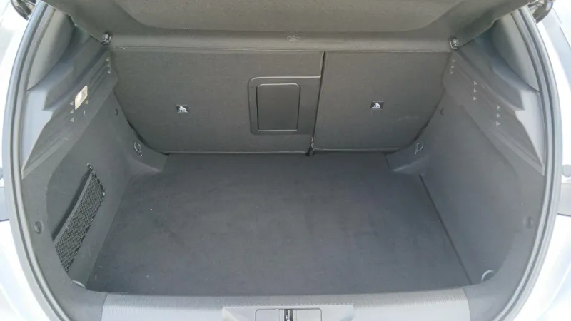 Image secondaire du véhicule 10