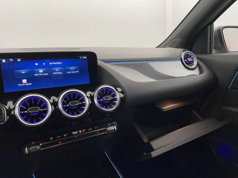 Image secondaire du véhicule 30