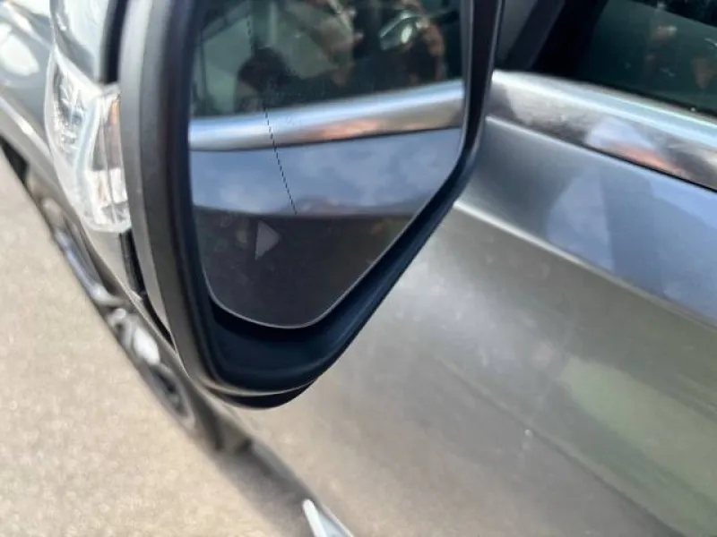 Image secondaire du véhicule 11