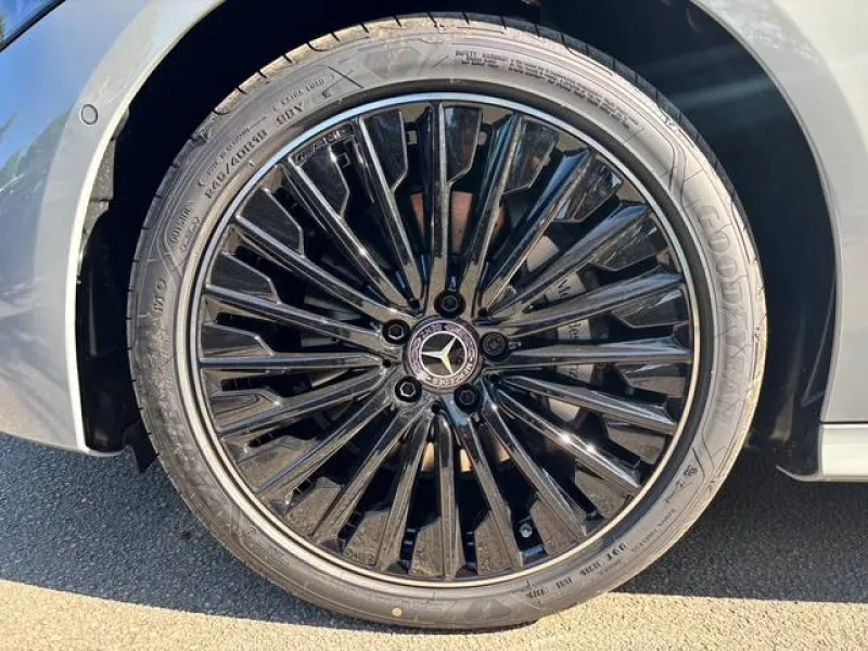 Image secondaire du véhicule 10