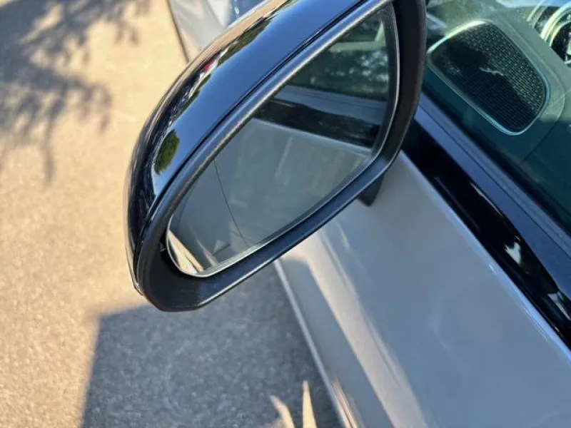 Image secondaire du véhicule 12