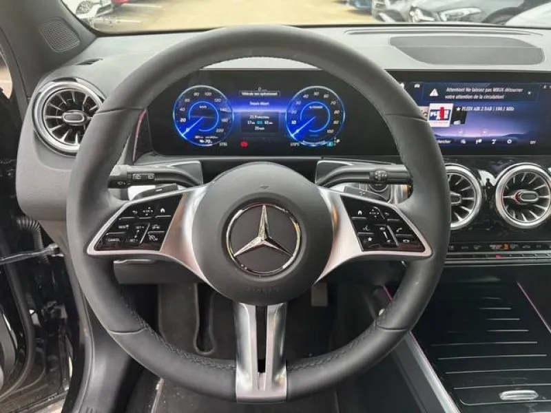 Image secondaire du véhicule 15