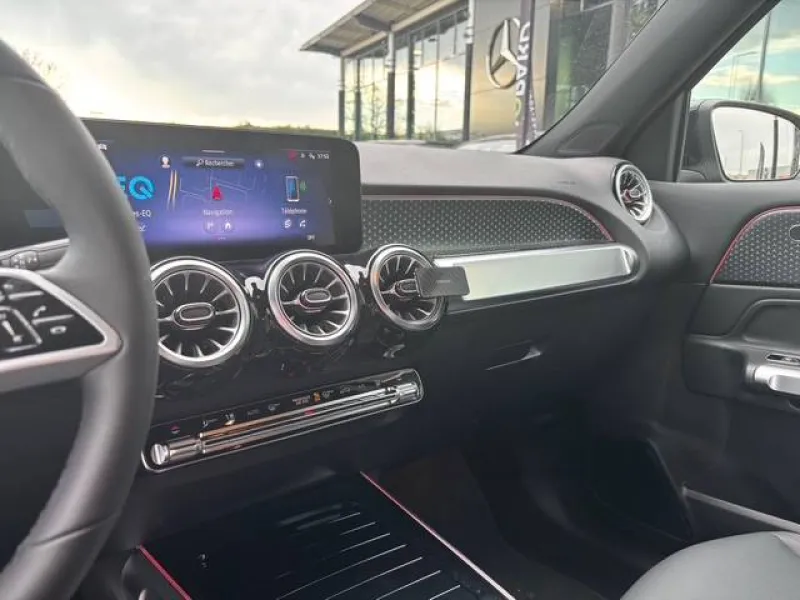 Image secondaire du véhicule 18