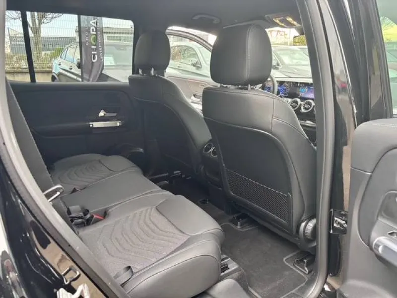 Image secondaire du véhicule 22