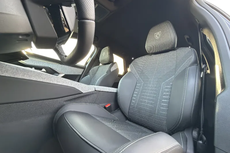 Image secondaire du véhicule 10