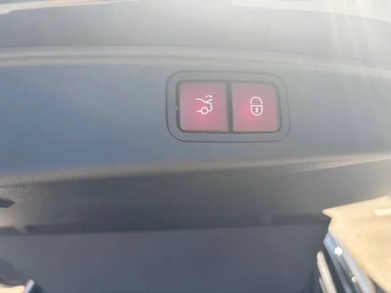 Image secondaire du véhicule 22