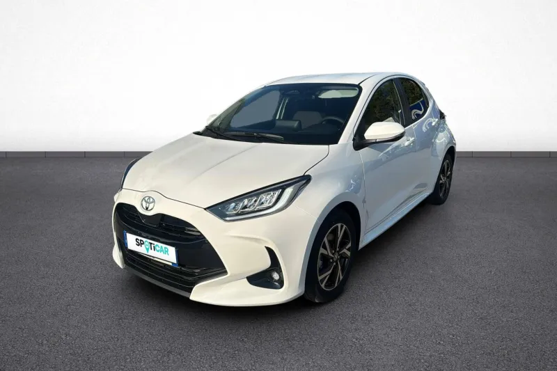 Toyota-YARIS HYBRIDE-d'occasion chez Peugeot Carpentras