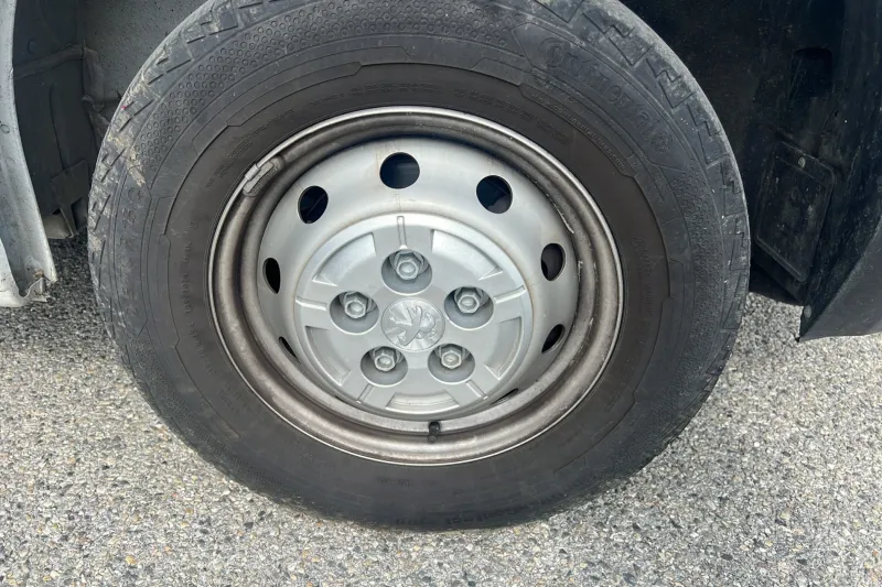 Image secondaire du véhicule 14