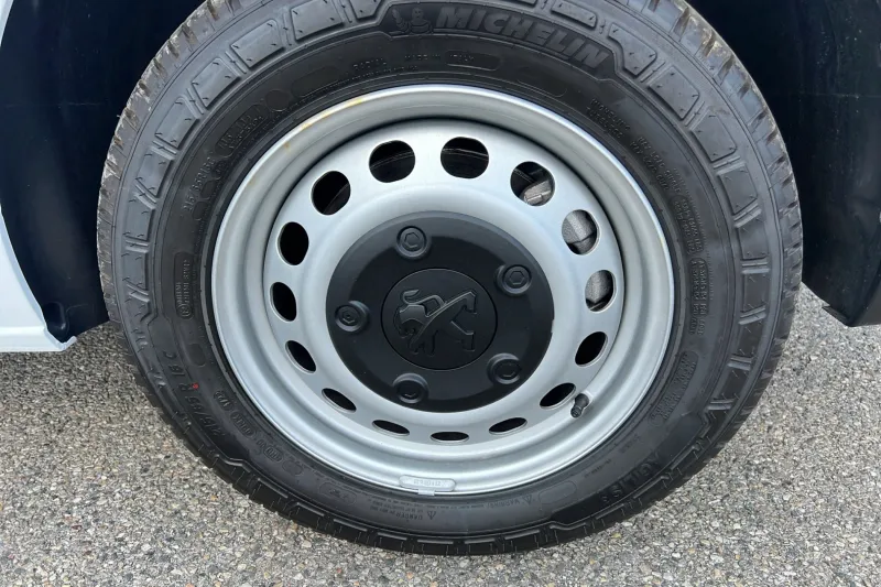 Image secondaire du véhicule 13