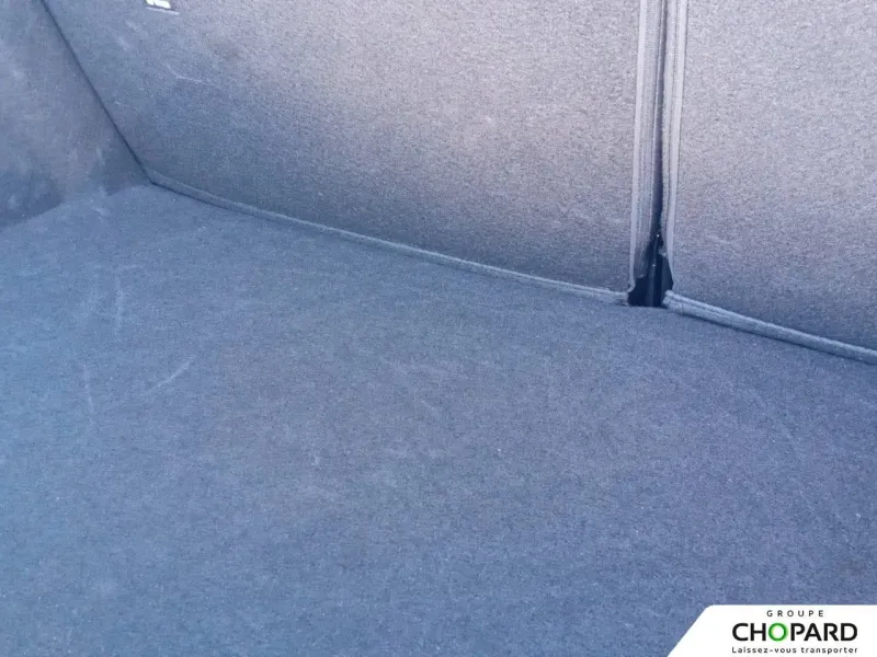 Image secondaire du véhicule 9