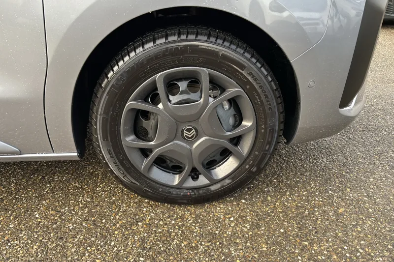 Image secondaire du véhicule 14