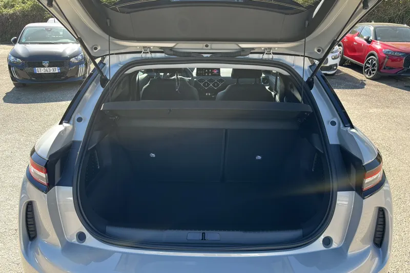 Image secondaire du véhicule 10