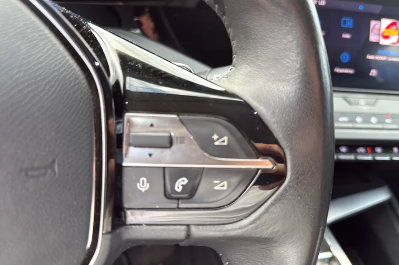 Image secondaire du véhicule 23