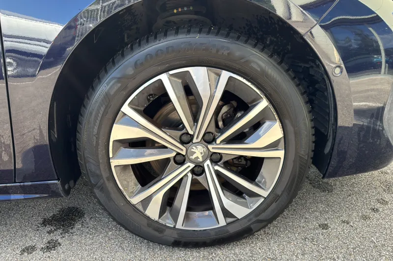 Image secondaire du véhicule 11