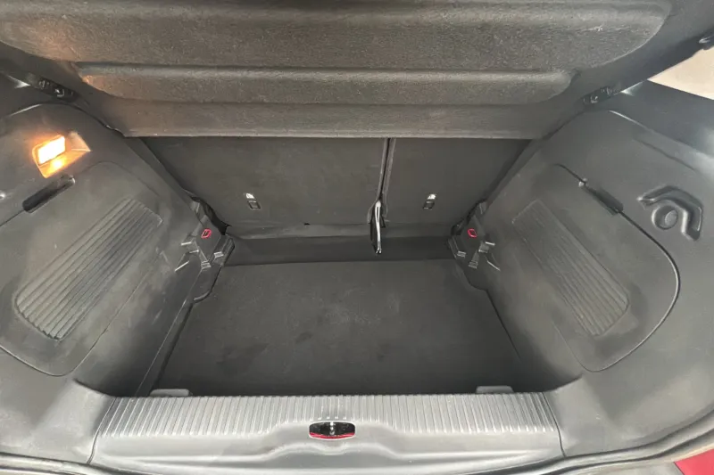 Image secondaire du véhicule 23