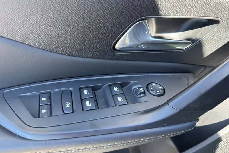 Image secondaire du véhicule 17