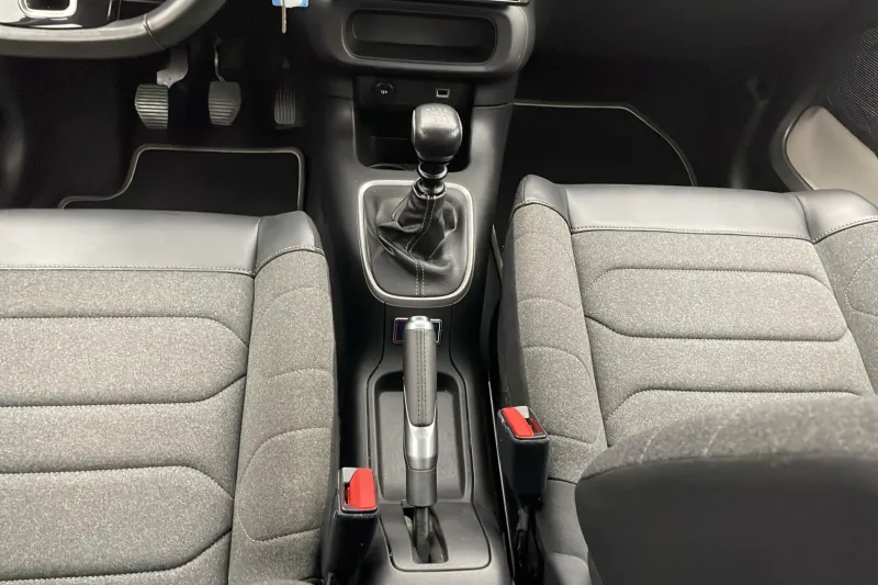 Image secondaire du véhicule 11