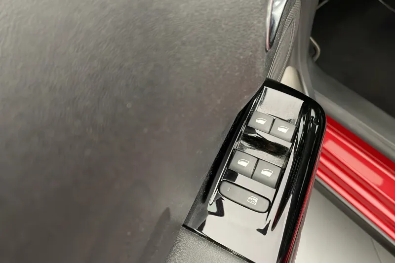 Image secondaire du véhicule 18