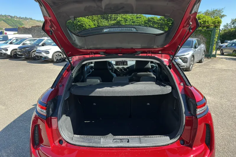 Image secondaire du véhicule 10