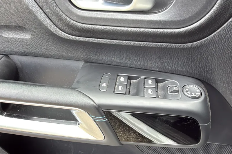 Image secondaire du véhicule 21