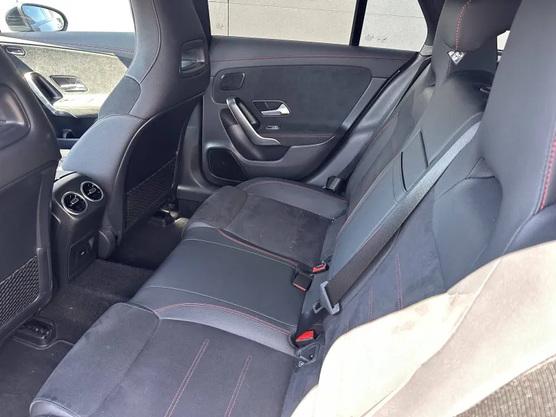 Image secondaire du véhicule 25