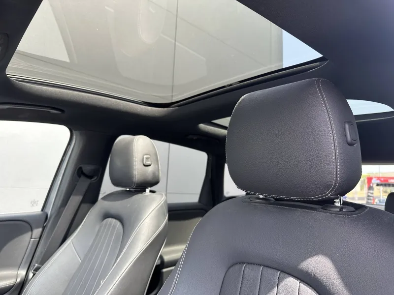 Image secondaire du véhicule 23