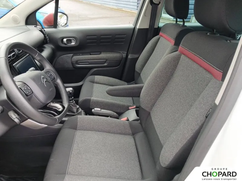 Image secondaire du véhicule 12